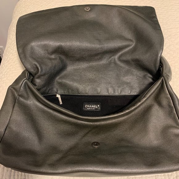 CHANEL BAG - METALLIC GREY LEATHER + SILVER HARDWARE - Picture 5 of 6